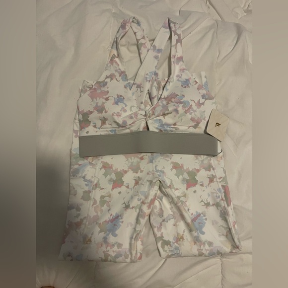 Fabletics Set - Picture 1 of 2